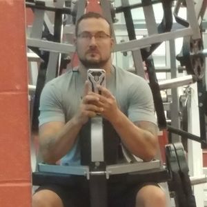 Meet your Posher, Derrick